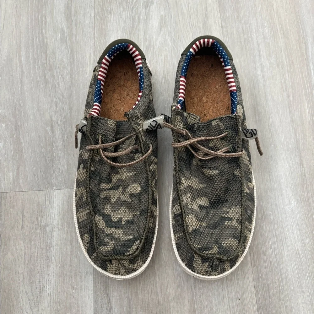 Lightweight Loafers Camouflage Casual Shoes with comfy soft sole size 10